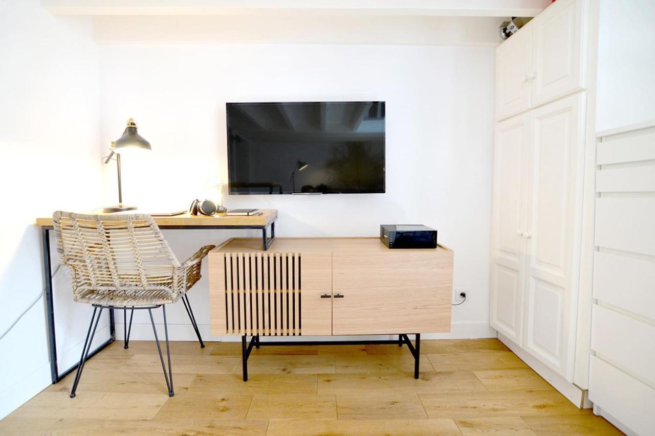 Helder Cozy Studio In Hyper-Center Biarritz Bagian luar foto