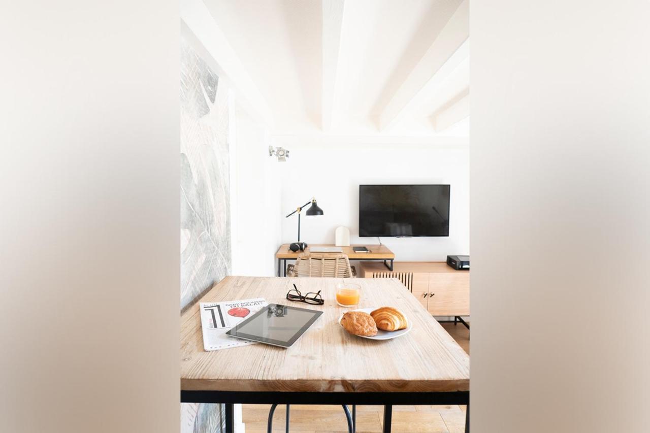 Helder Cozy Studio In Hyper-Center Biarritz Bagian luar foto